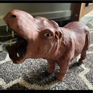 Vintage Pier One 1 decor hippo hippopotamus figure